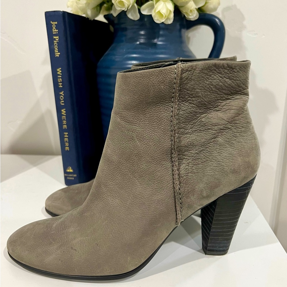 Ecco Boot size 38